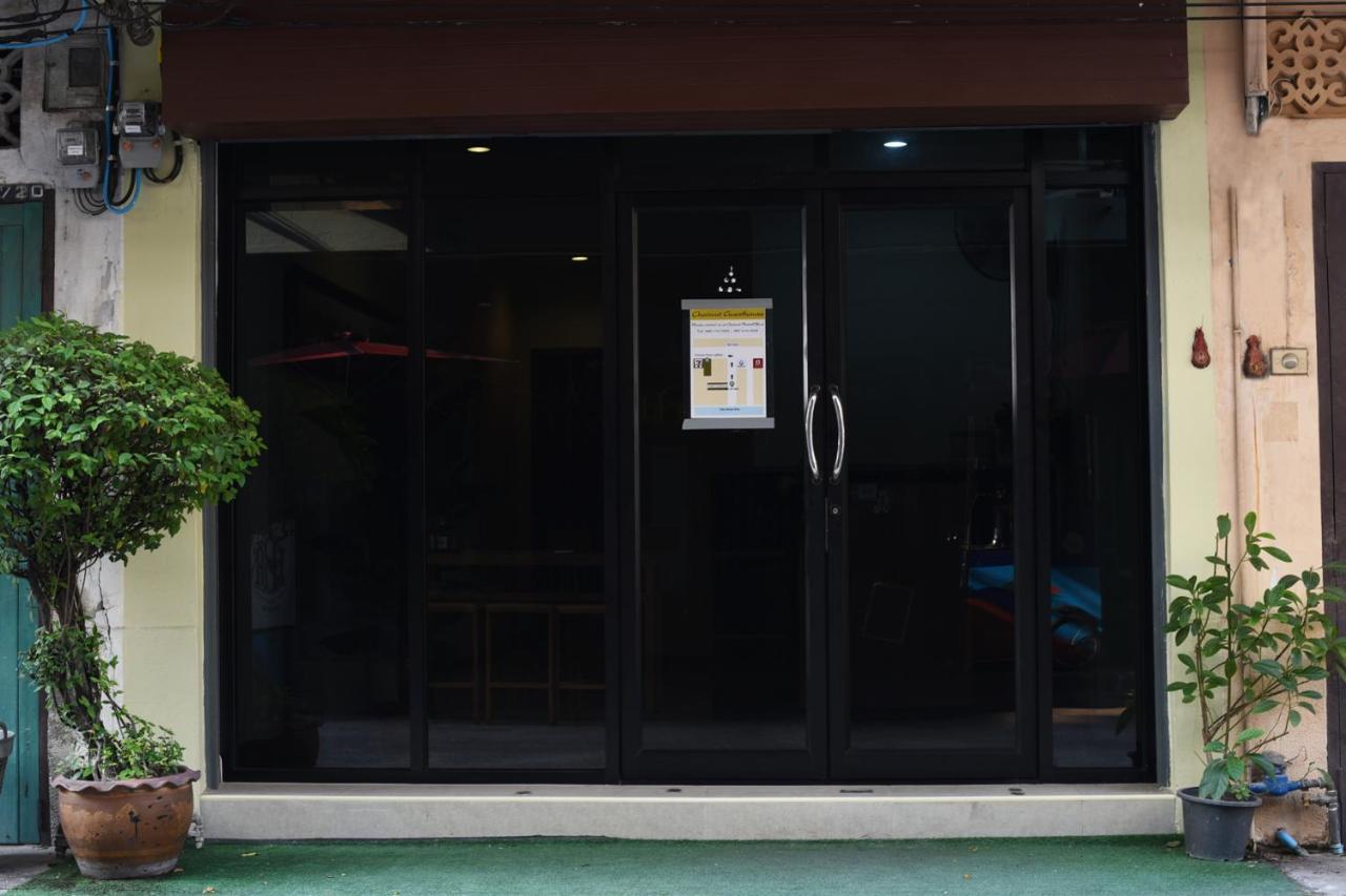 Chaiwat Guesthouse Bangkok Exterior photo